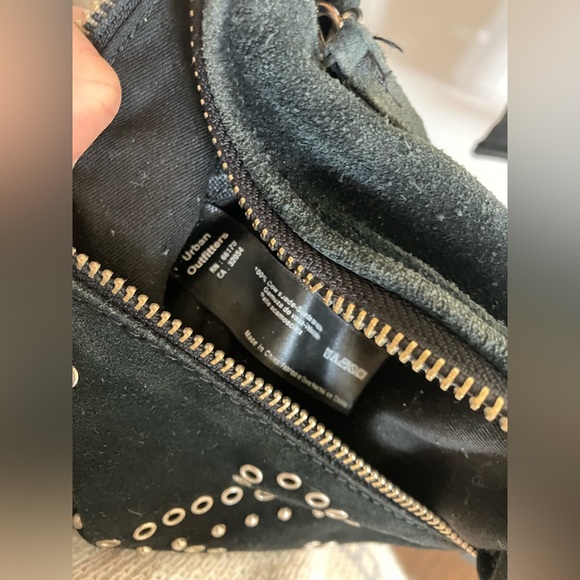 Urban Outfitter Cow Hide Fanny Pack - Picture 8 of 8